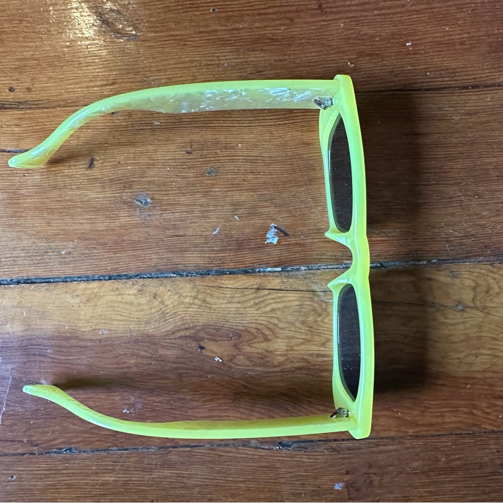 Yellow Rectangular Sunglasses - Picture 2 of 4